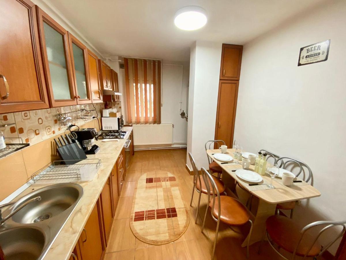 Jad - Familiy 4 Rooms Apartment - Near Forest And Historic Center - Racadau Braşov Exterior foto