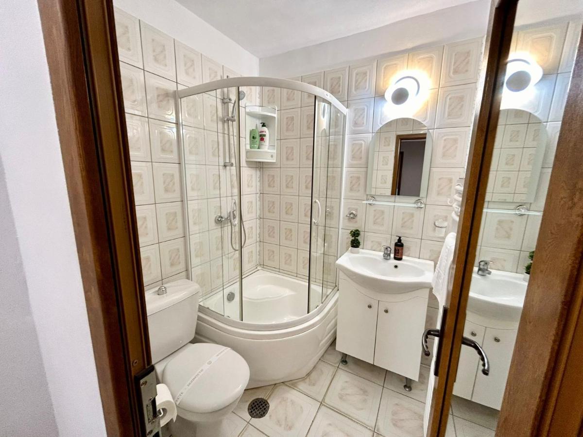 Jad - Familiy 4 Rooms Apartment - Near Forest And Historic Center - Racadau Braşov Exterior foto