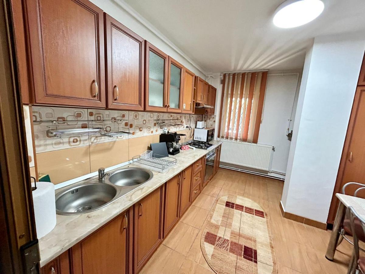 Jad - Familiy 4 Rooms Apartment - Near Forest And Historic Center - Racadau Braşov Exterior foto